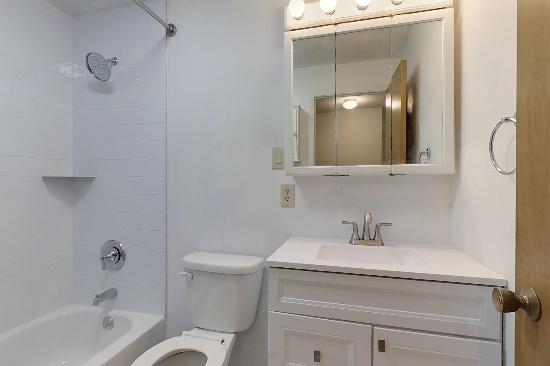 2 Strawberry Bank Road, Unit 17 Nashua, NH 03062 - Photo 15 of 24