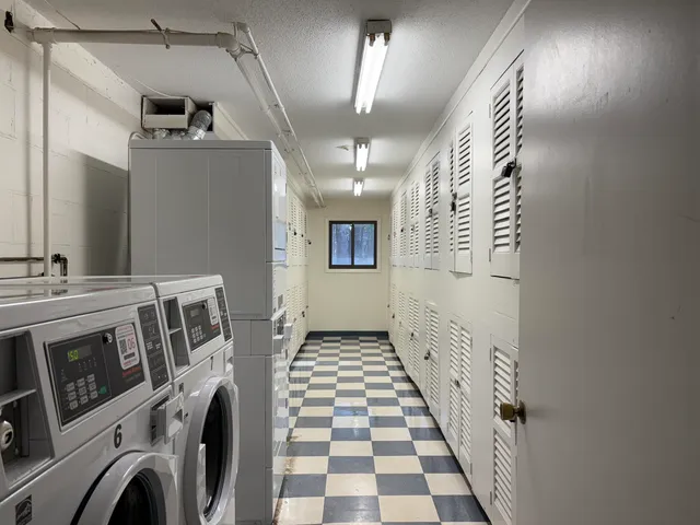 $239,000 | 2 Strawberry Bank Road, Unit 17, Nashua, NH 03062