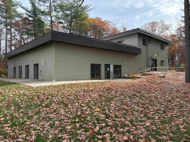 $239,000 | 2 Strawberry Bank Road, Unit 17, Nashua, NH 03062