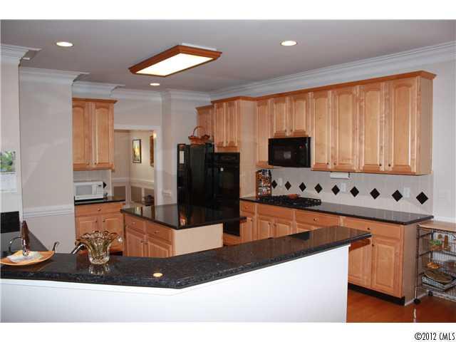 2675 Beulah Church Road Matthews, NC 28104 - Photo 8 of 16 Gallery Image 8