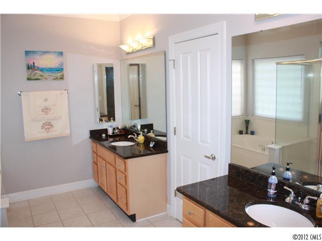 2675 Beulah Church Road Matthews, NC 28104 - Photo 10 of 16 Gallery Image 10