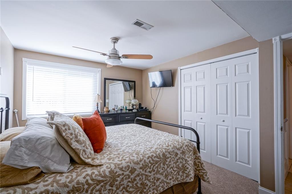 835 Emerson Road Carmel, IN 46032 - Photo 18 of 32 Gallery Image 18