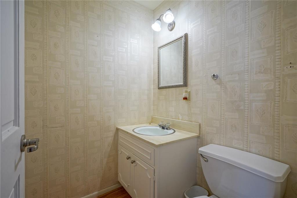 835 Emerson Road Carmel, IN 46032 - Photo 9 of 32 Gallery Image 9