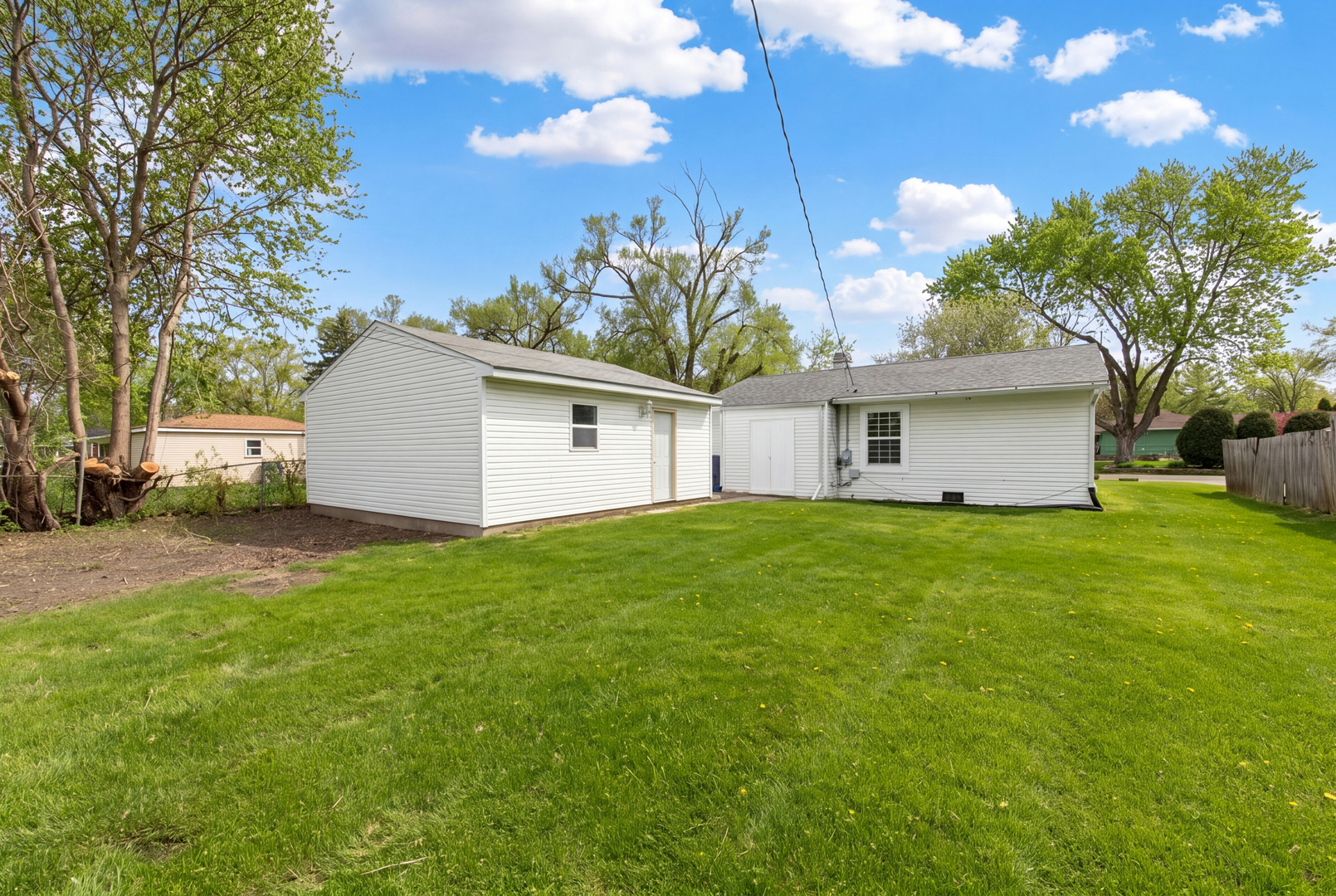 22 Wren Road Carpentersville, IL 60110 - Photo 15 of 16