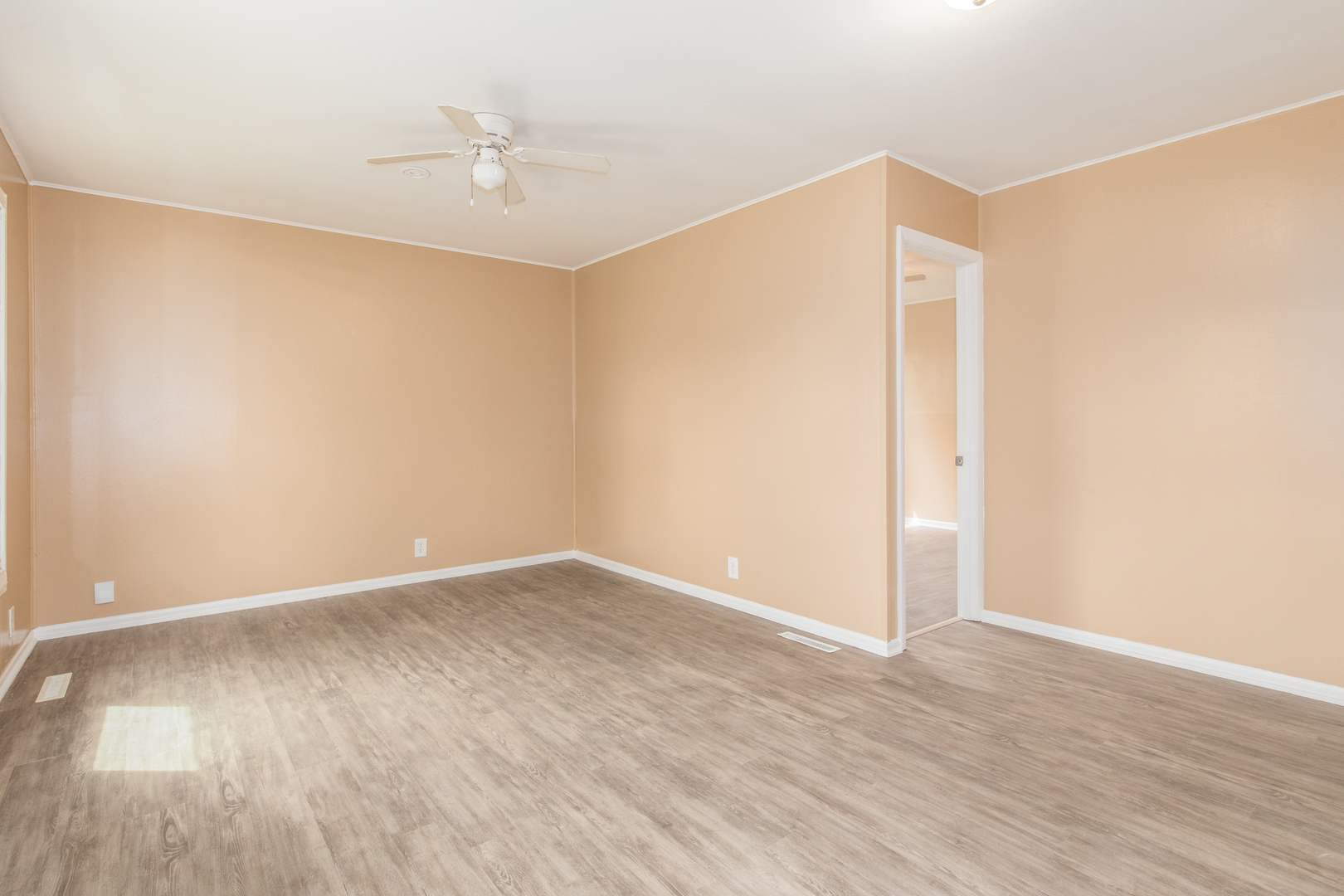 22 Wren Road Carpentersville, IL 60110 - Photo 7 of 16