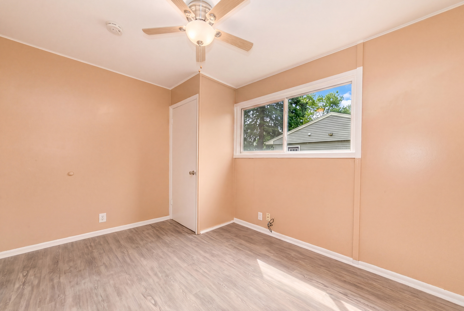 22 Wren Road Carpentersville, IL 60110 - Photo 10 of 16