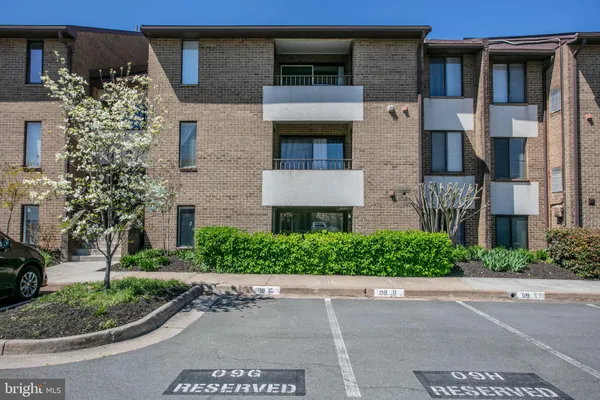 $214,900 | 509 Florida Avenue, Unit T4, Herndon, VA 20170