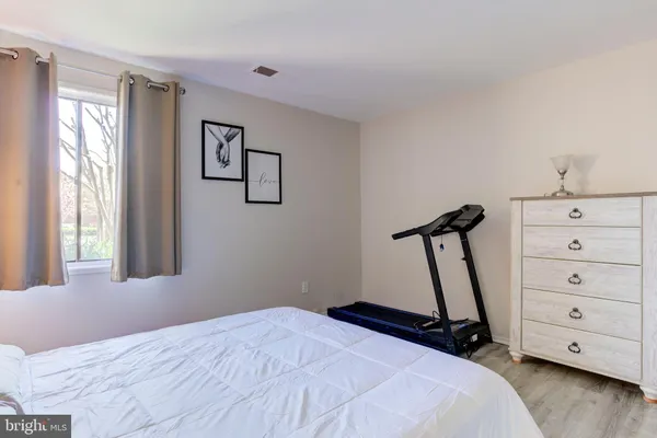 $214,900 | 509 Florida Avenue, Unit T4, Herndon, VA 20170