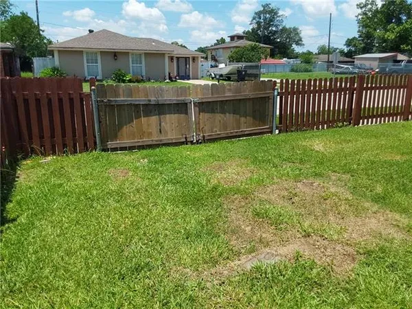 $190,000 | 2025 Starling Drive, St. Bernard, LA 70085