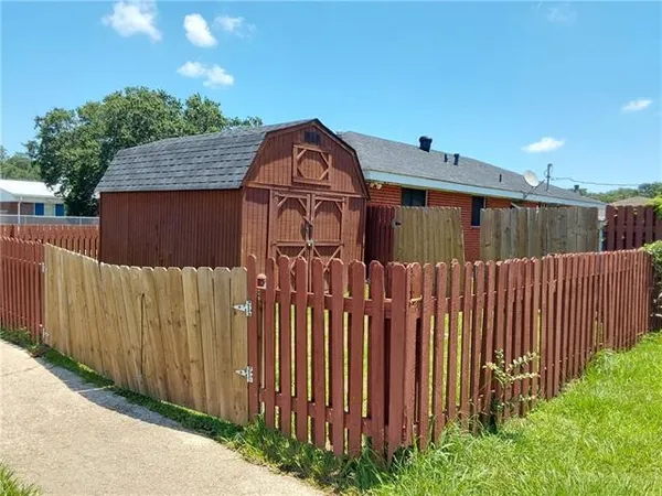 $190,000 | 2025 Starling Drive, St. Bernard, LA 70085