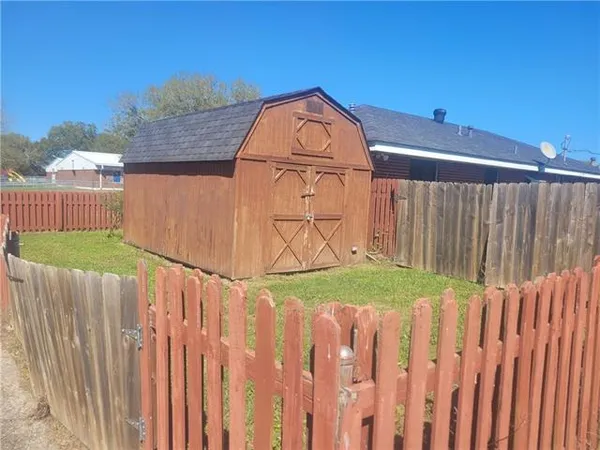 $190,000 | 2025 Starling Drive, St. Bernard, LA 70085