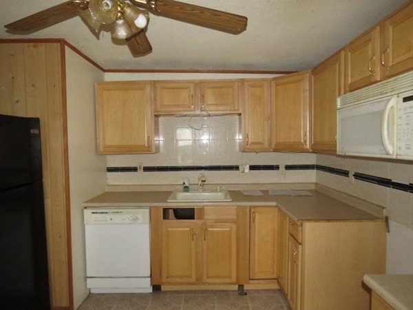 95 Tavistock Street Springfield, MA 01119 - Photo 4 of 16 Gallery Image 4