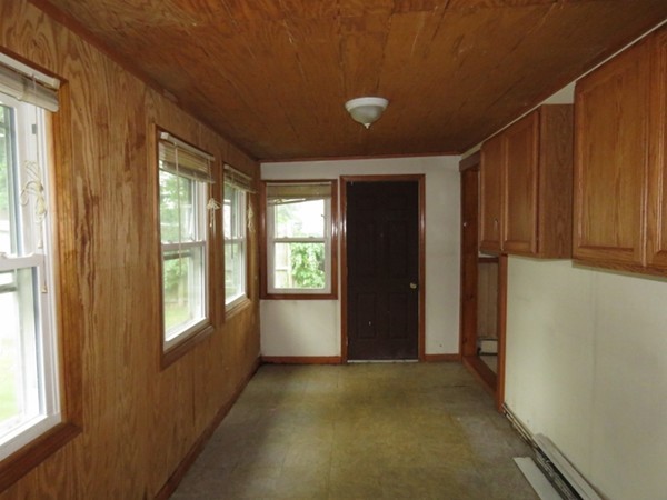 95 Tavistock Street Springfield, MA 01119 - Photo 6 of 16 Gallery Image 6