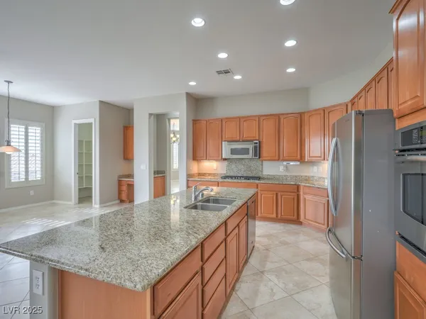 $2,900 | 2237 Turner Falls Street, Henderson, NV 89044