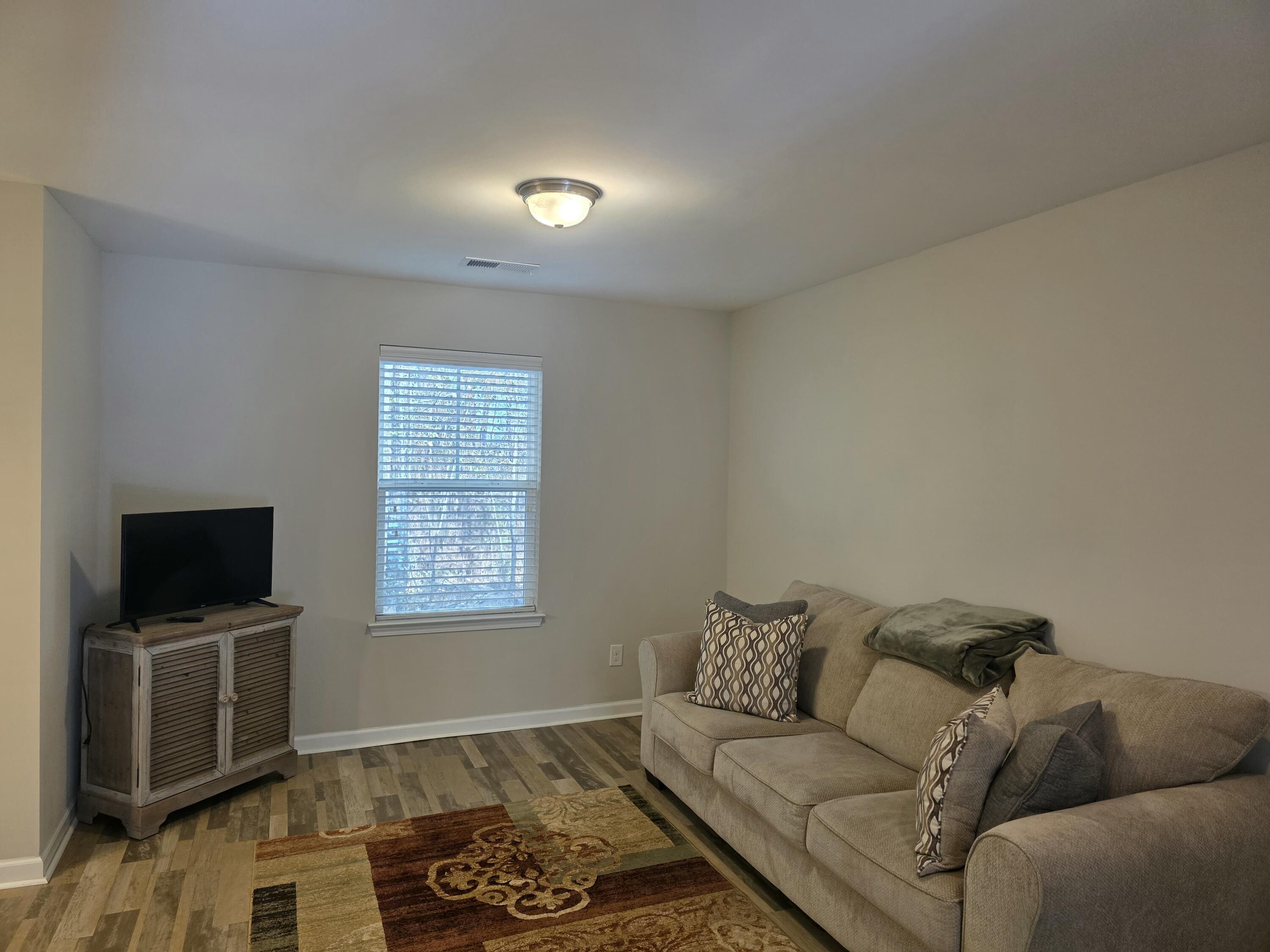 276 Jackson Street Goose Creek, SC 29445 - Photo 14 of 35 20260120_141801