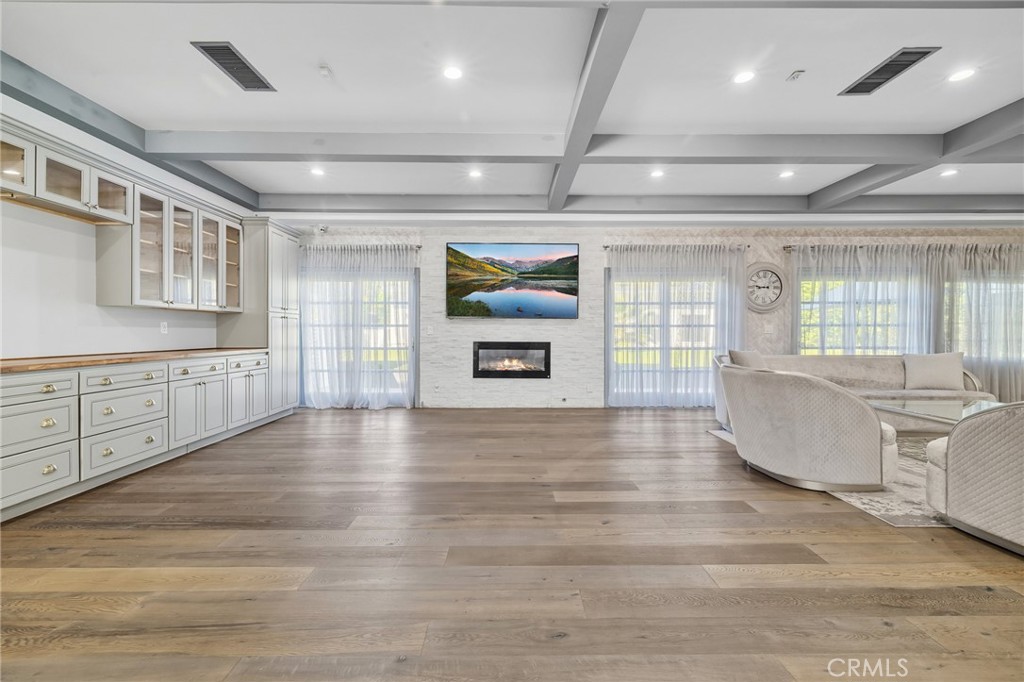 17153 Rayen Street Northridge, CA 91325 - Photo 26 of 75