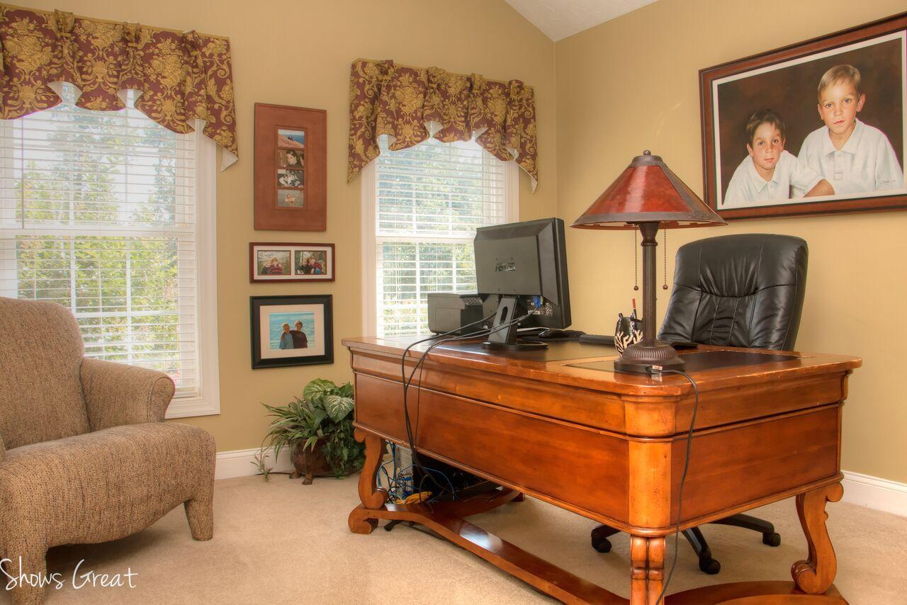 170 Chesney Place Blue Ridge, VA 24064 - Photo 22 of 55 Office/BR5