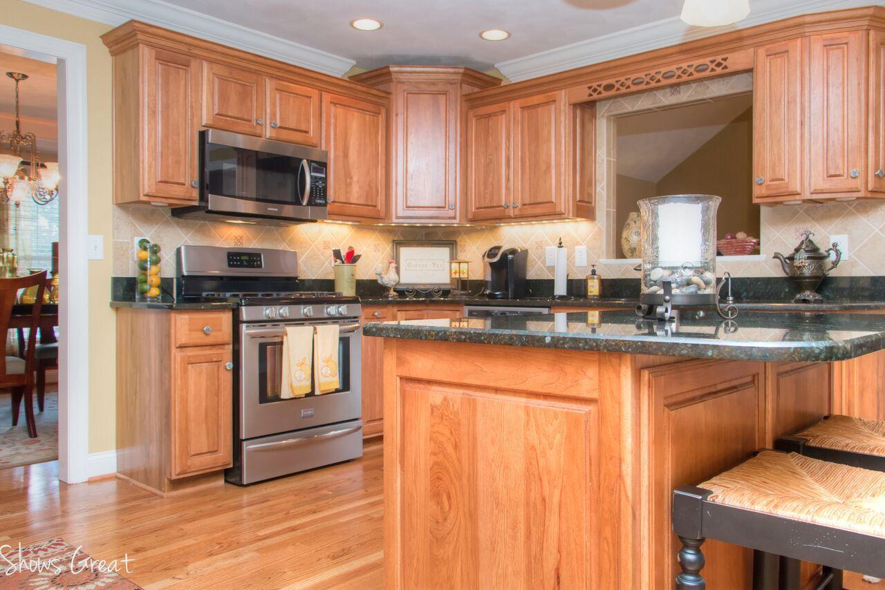170 Chesney Place Blue Ridge, VA 24064 - Photo 5 of 55 Kitchen3