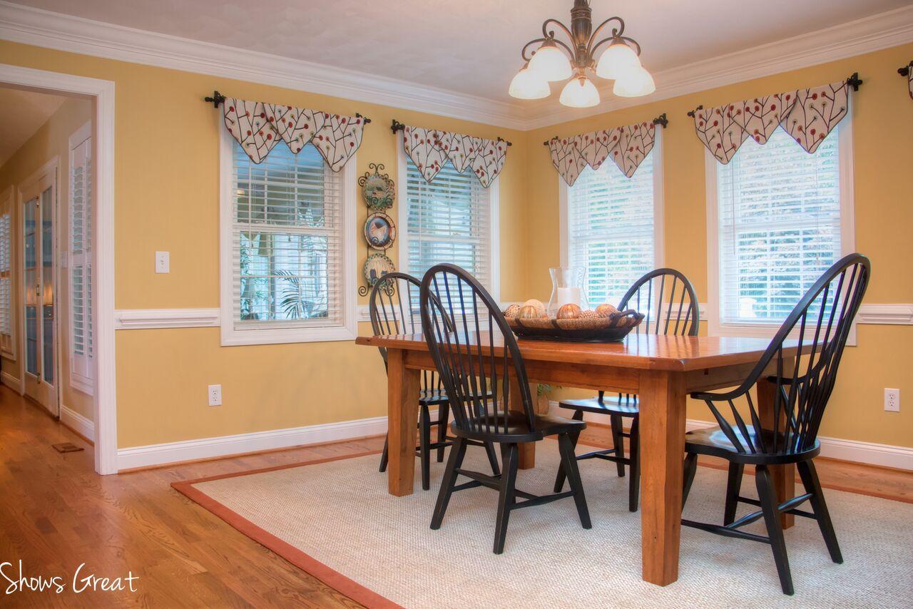 170 Chesney Place Blue Ridge, VA 24064 - Photo 9 of 55 Breakfast Area