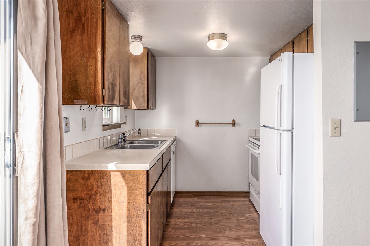 2105 North Houk Road, Unit 4 Spokane Valley, WA 99216 - Photo 5 of 20 Gallery Image 5
