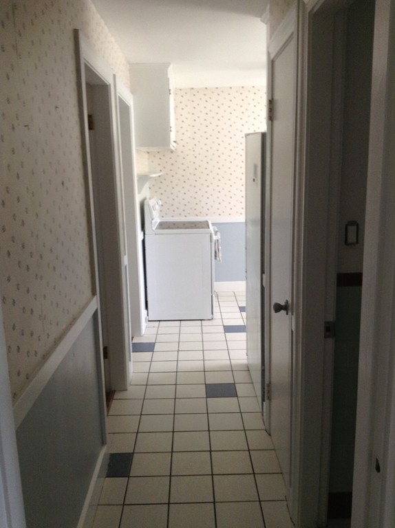 61 Westview Road Worcester, MA 01602 - Photo 4 of 15