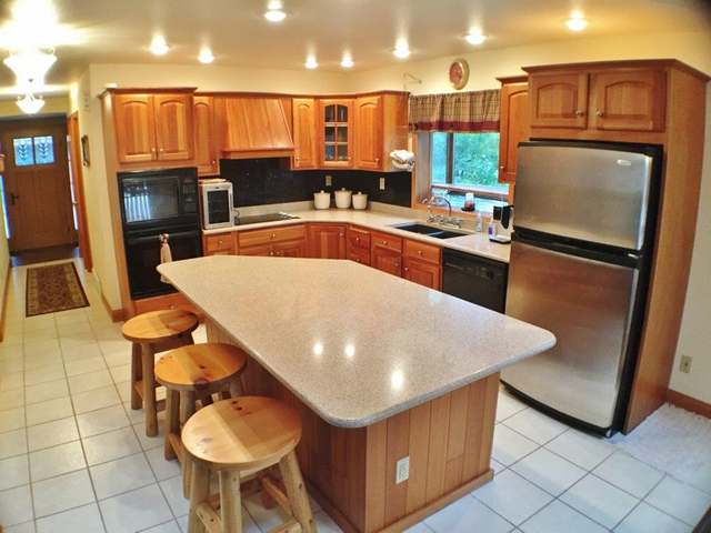3843 Spur Lane Rhinelander, WI 54501 - Photo 13 of 20 Gallery Image 13