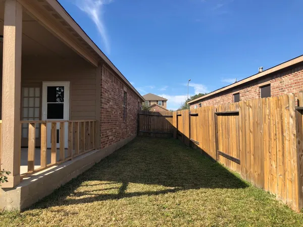 $1,875 | 30826 West Lost Creek Boulevard, Magnolia, TX 77355