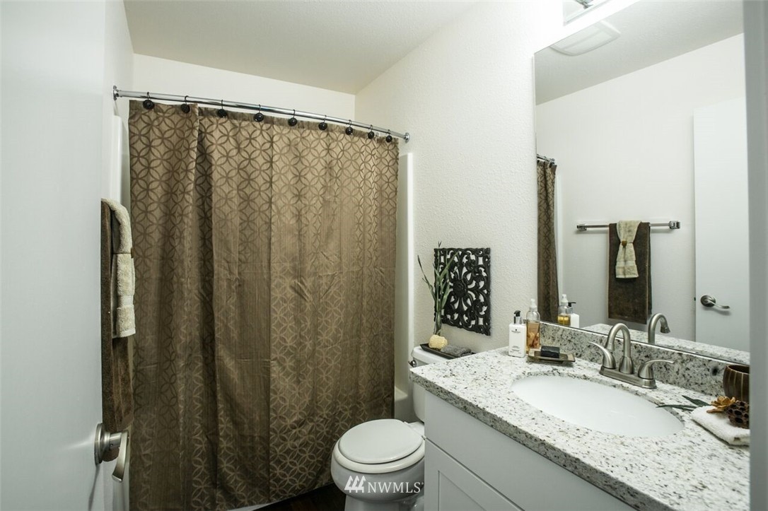 1445 Pierce Avenue Northeast Renton, WA 98056 - Photo 18 of 23 Gallery Image 18