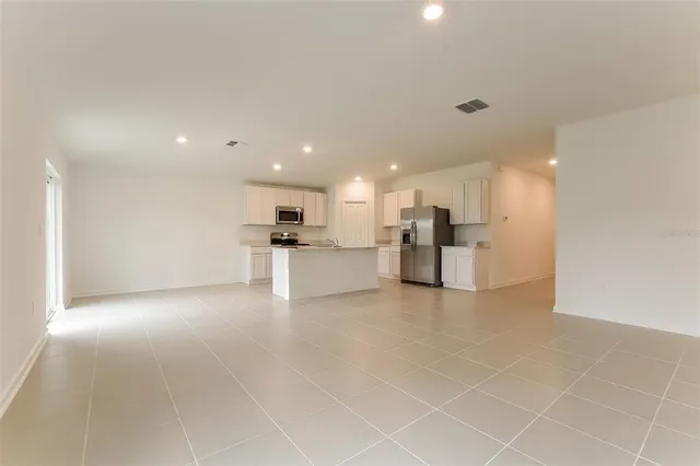 $2,200 | 1370 Inkberry Circle, DeLand, FL 32720