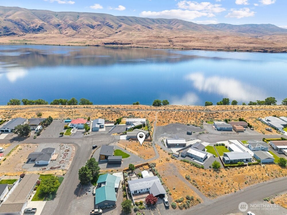 407 Island View Mattawa, WA 99349 - Photo 2 of 27