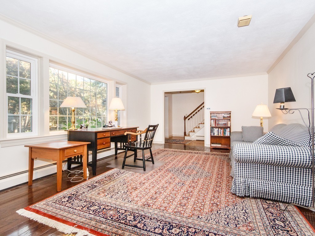 277 Border Road Concord, MA 01742 - Photo 5 of 28