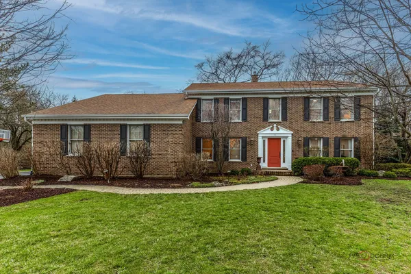 $1,299,000 | 9 Devonshire Lane, Lincolnshire, IL 60069