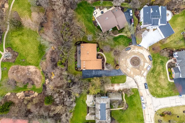 $1,299,000 | 9 Devonshire Lane, Lincolnshire, IL 60069