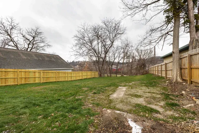 $229,900 | 209 Park Avenue, Galena, IL 61036