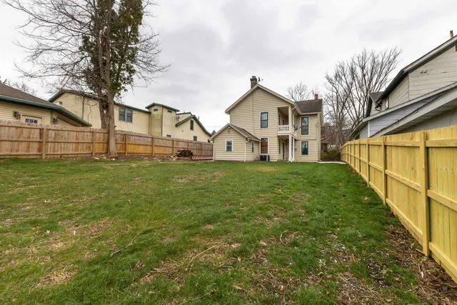 $229,900 | 209 Park Avenue, Galena, IL 61036