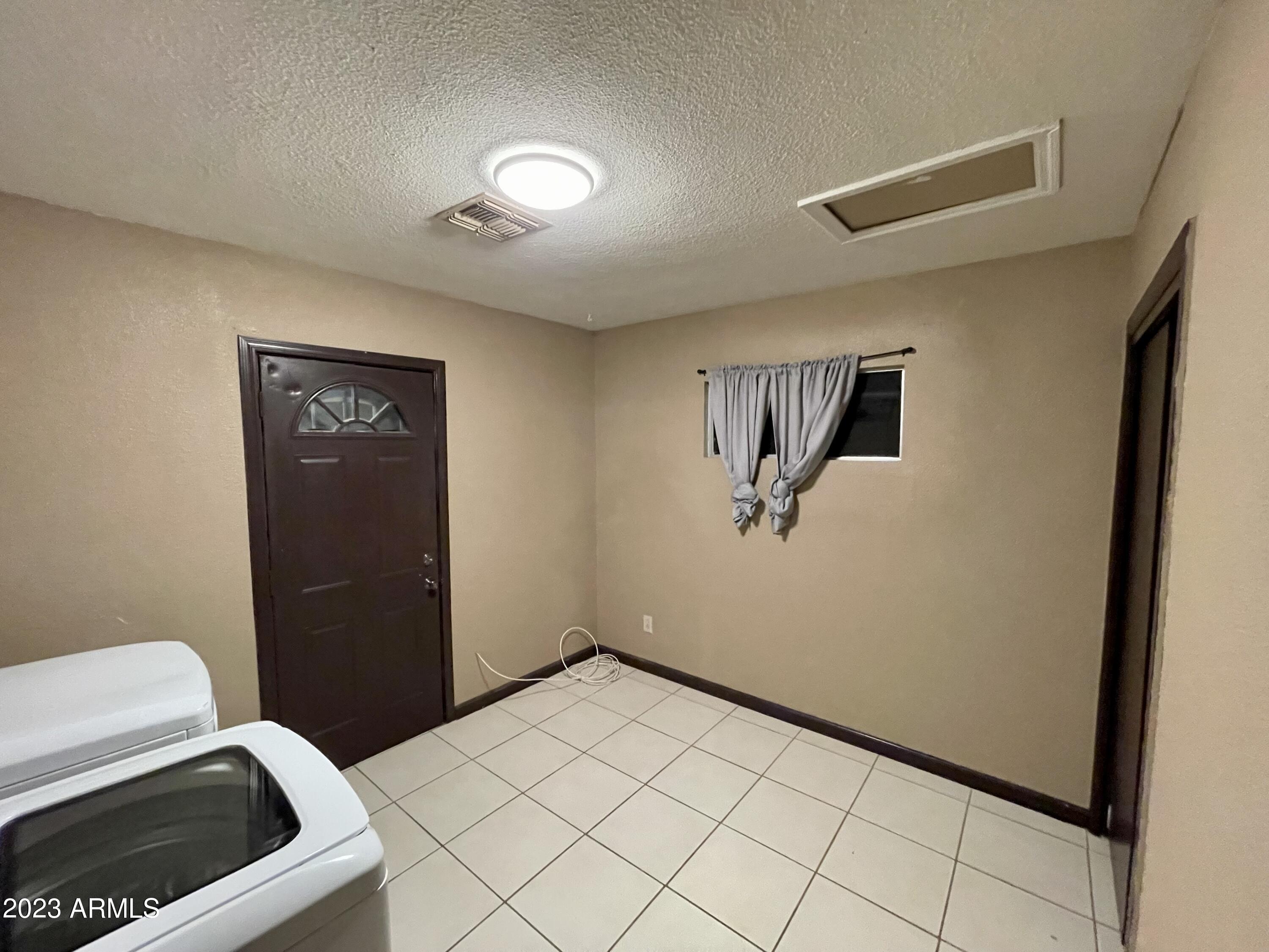 3630 West Granada Road Phoenix, AZ 85009 - Photo 13 of 30 IMG_7019
