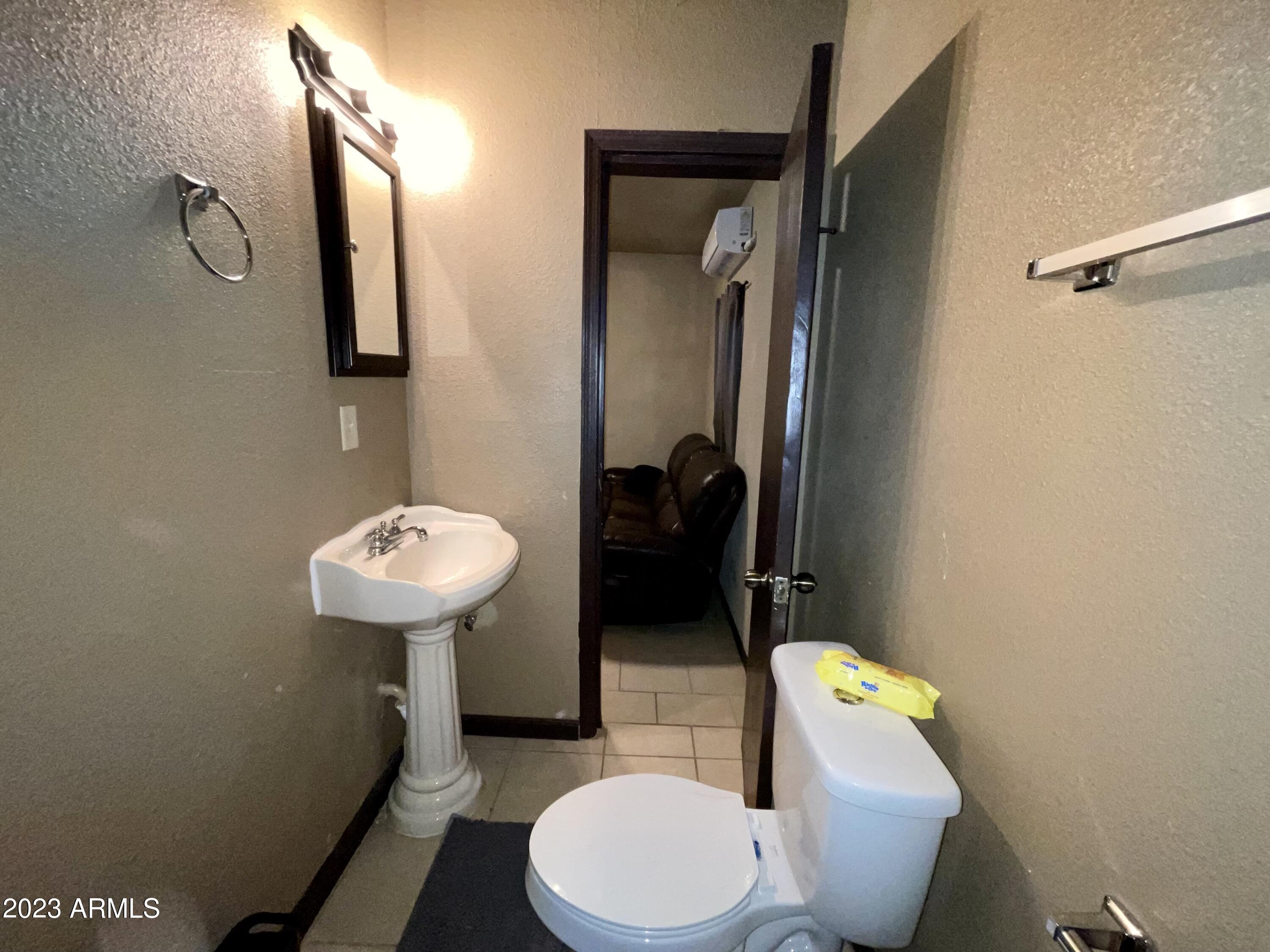 3630 West Granada Road Phoenix, AZ 85009 - Photo 27 of 30 IMG_7001