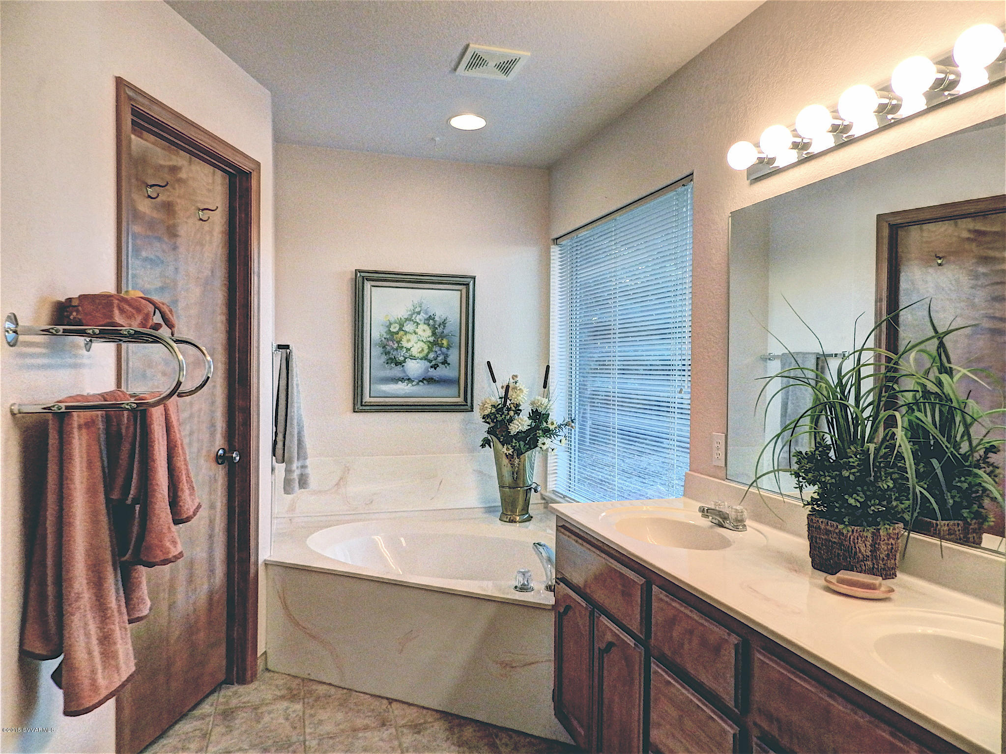 210 Roca Roja Road Sedona, AZ 86351 - Photo 12 of 34 Master Bathroom #2