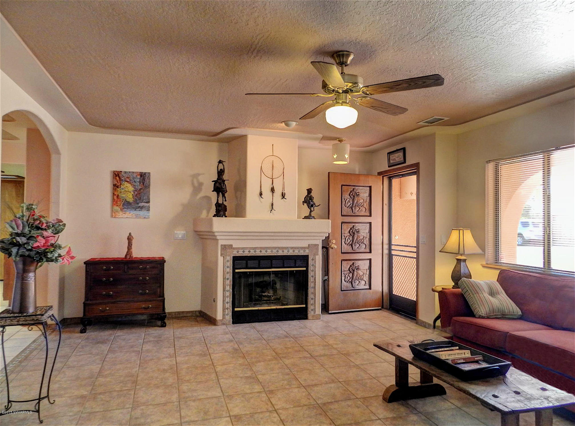 210 Roca Roja Road Sedona, AZ 86351 - Photo 2 of 34 LIVING ROOM
