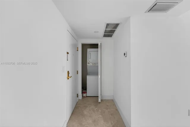 $3,695 | 800 Claughton Island Drive, Unit 1504, Miami, FL 33131