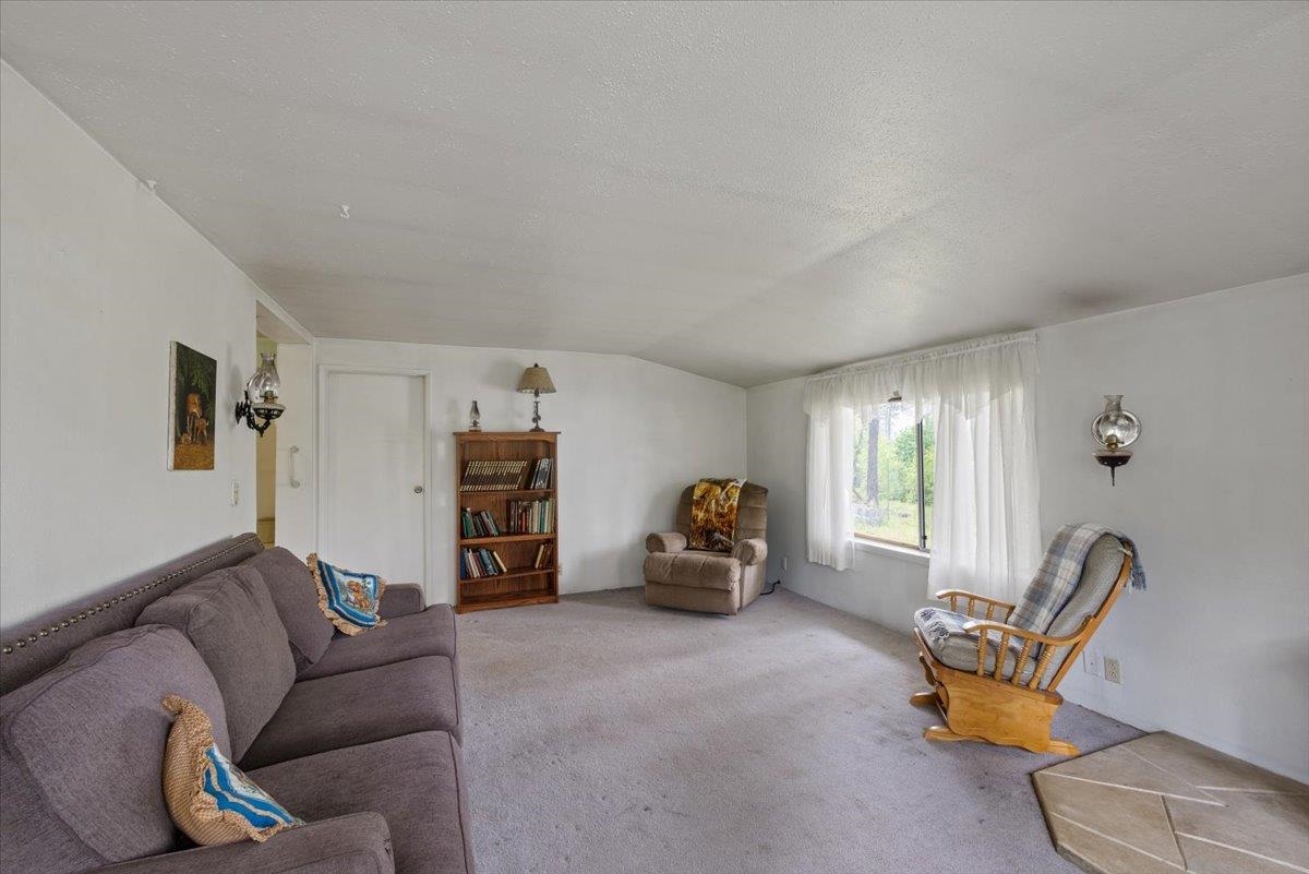 2111 Dry Creek Road Chewelah, WA 99109 - Photo 14 of 32