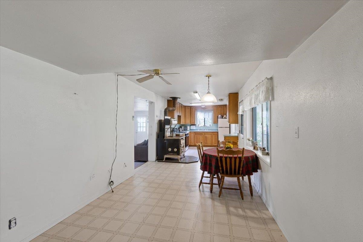 2111 Dry Creek Road Chewelah, WA 99109 - Photo 9 of 32