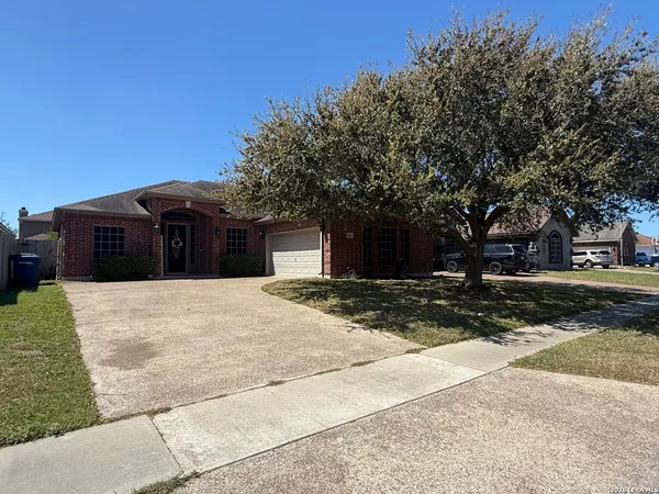 $2,500 | 6821 Old Square Drive, Corpus Christi, TX 78414