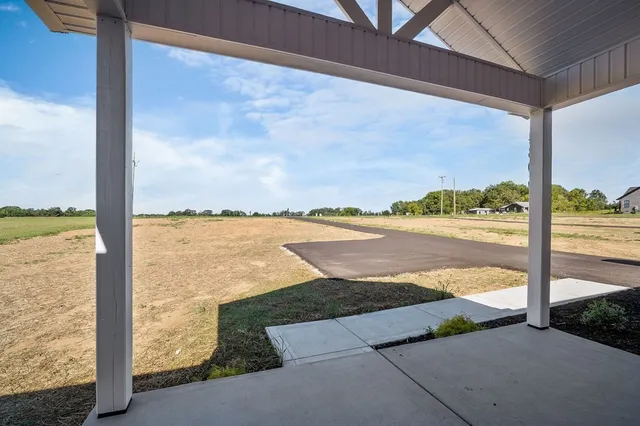 $299,000 | 14305 Old Kentucky Road, Walling, TN 38587