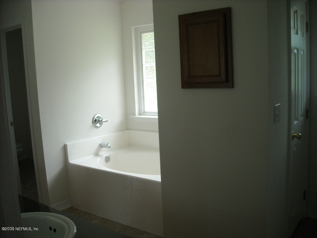3128 Longleaf Ranch Circle Middleburg, FL 32068 - Photo 7 of 14 Master Bath