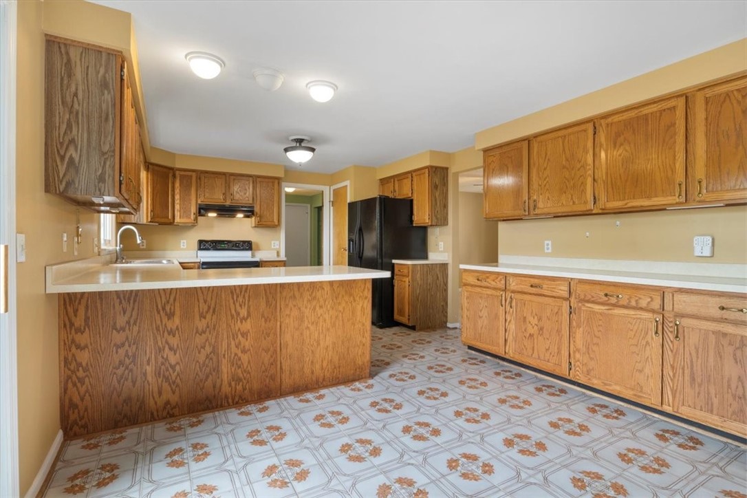 34 Hidden Meadow Penfield, NY 14526 - Photo 13 of 38