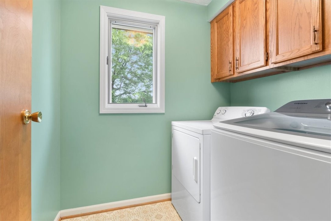 34 Hidden Meadow Penfield, NY 14526 - Photo 19 of 38