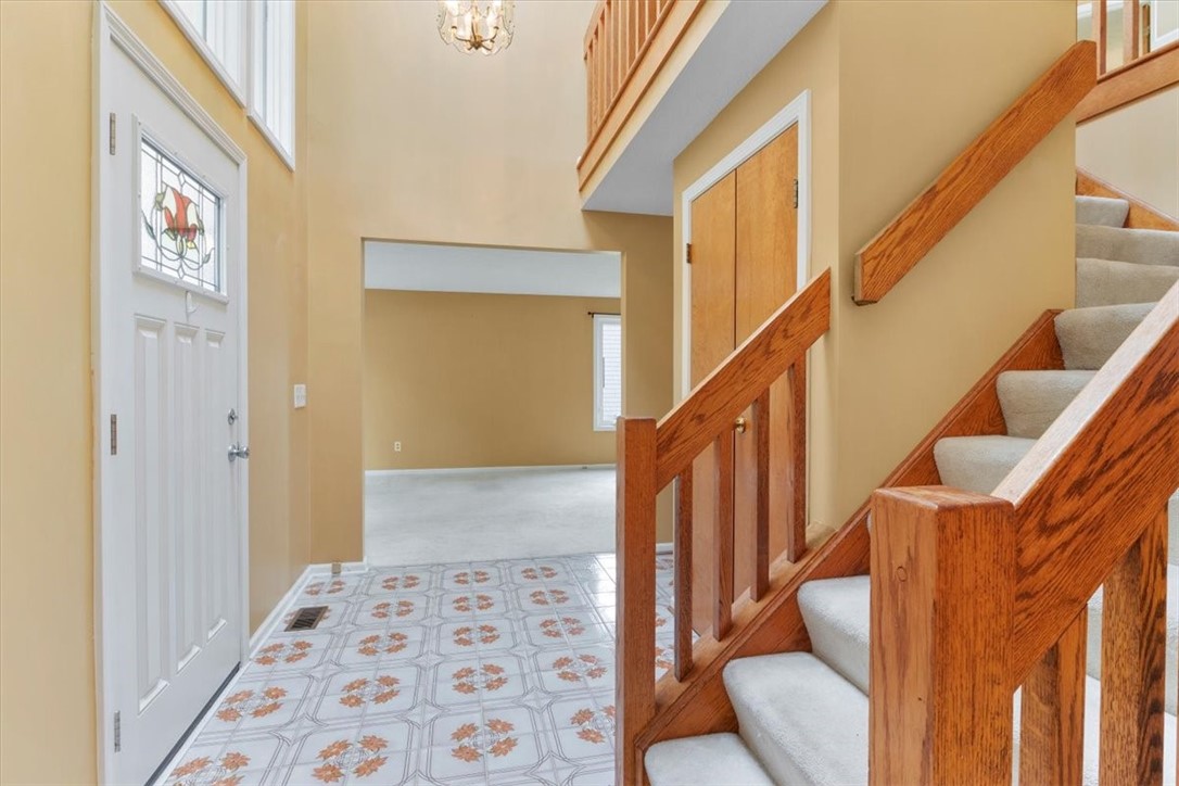 34 Hidden Meadow Penfield, NY 14526 - Photo 7 of 38