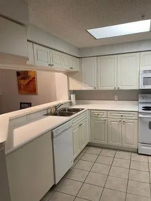 $1,990 | 3022 Alcazar Place, Unit 103, Palm Beach Gardens, FL 33410