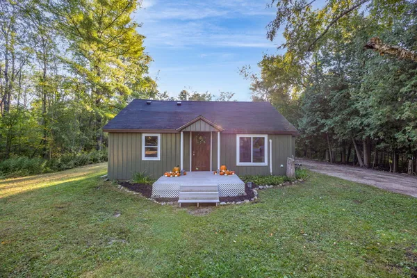 $205,000 | 22820 Northland Drive, Paris, MI 49338